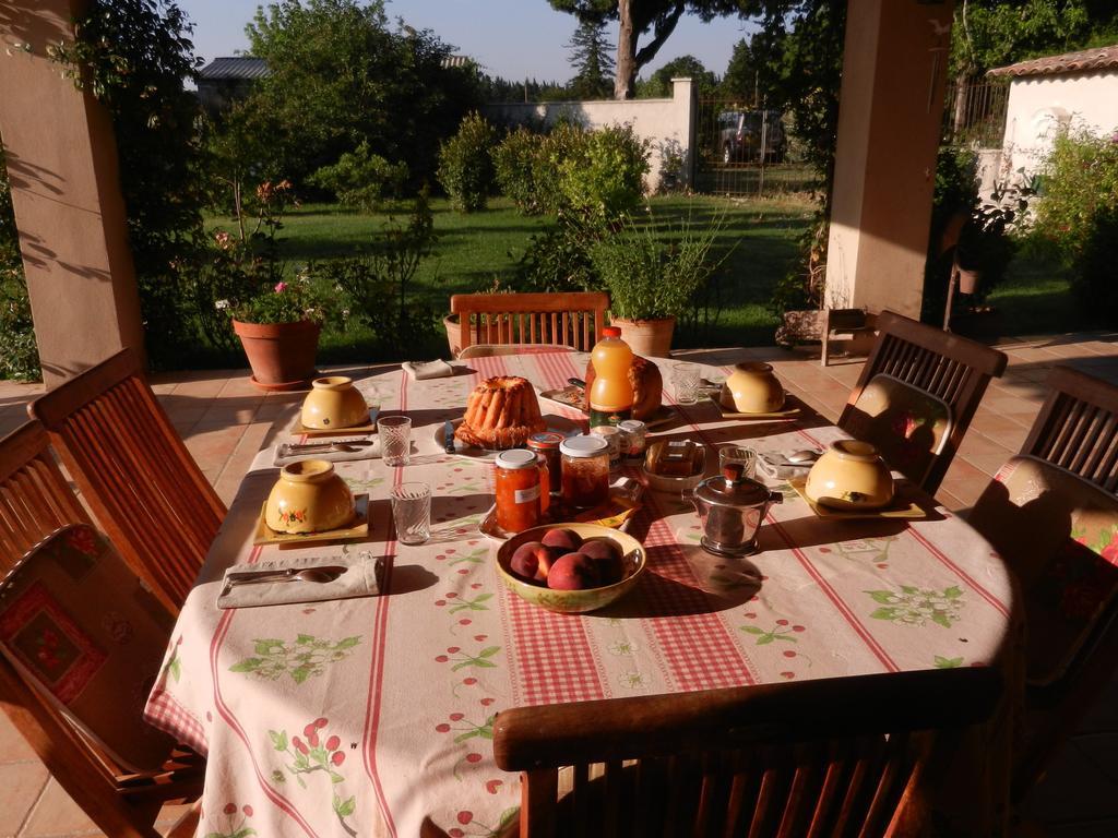 La Feniere Aux Hirondelles Bed & Breakfast Orange  Exterior foto