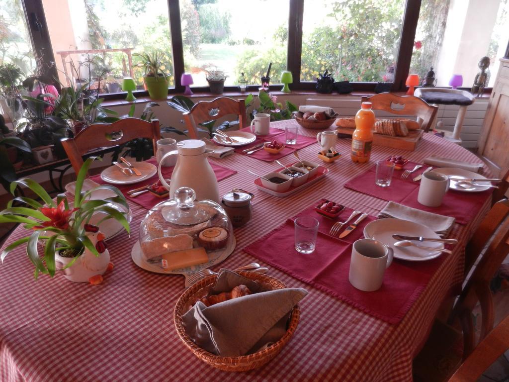 La Feniere Aux Hirondelles Bed & Breakfast Orange  Exterior foto